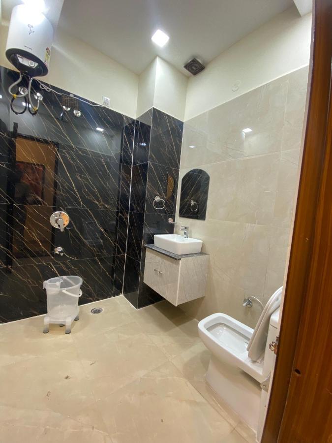 Hotel Woodlark Zirakpur - A Peaceful Stay Kültér fotó