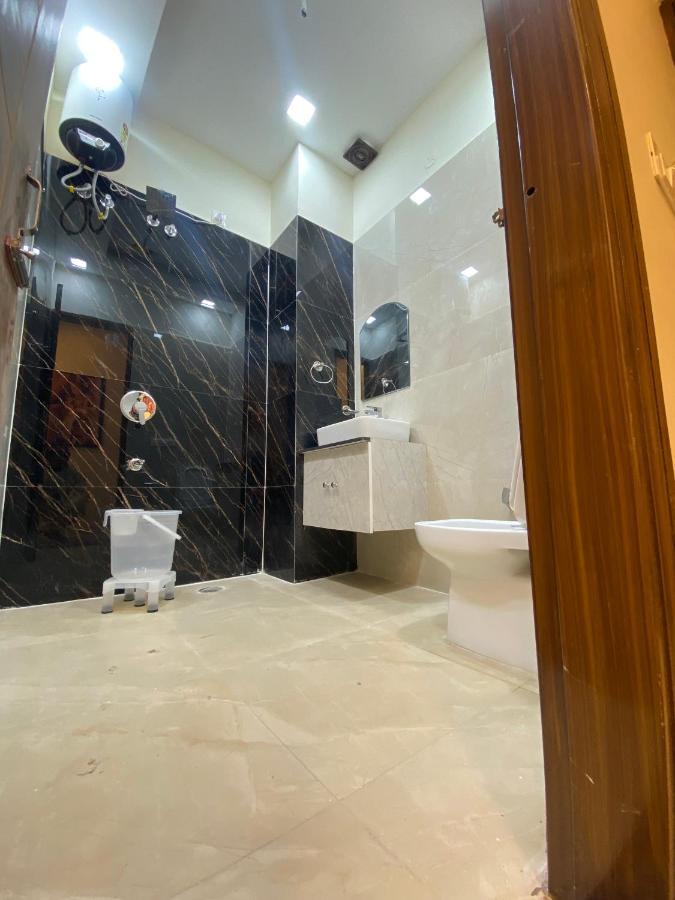 Hotel Woodlark Zirakpur - A Peaceful Stay Kültér fotó